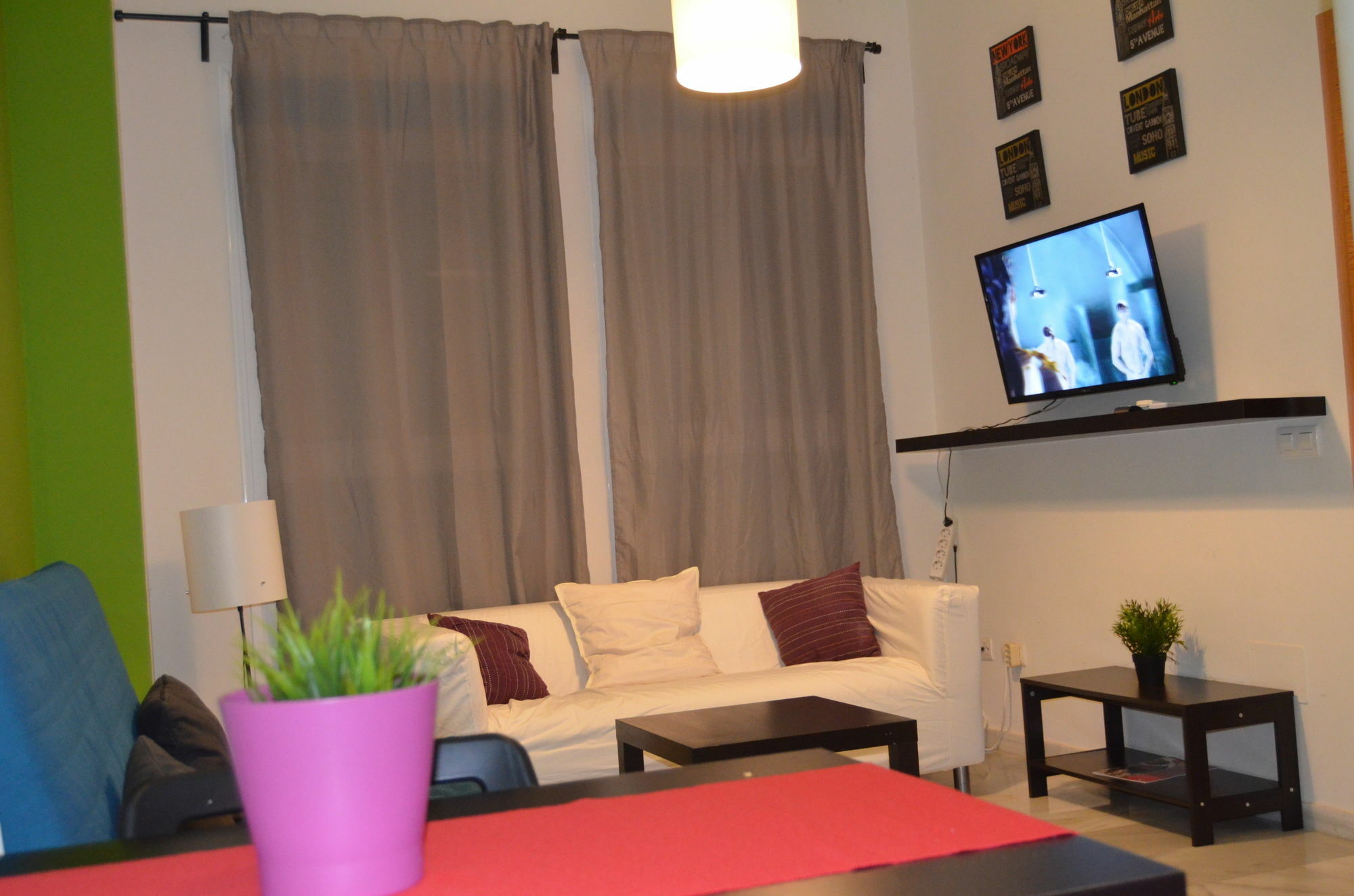 Apartamentos Canasteros Málaga Eksteriør bilde